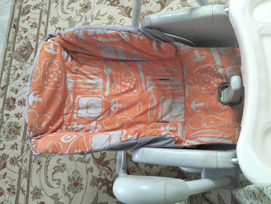 Детский столик..