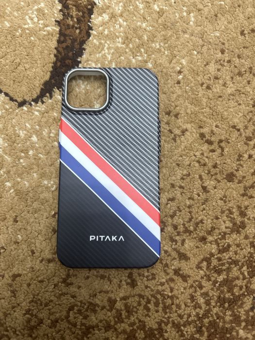 Чехол на айфон 14