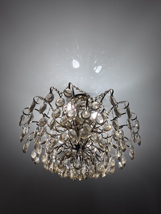 Продам люстру !!!