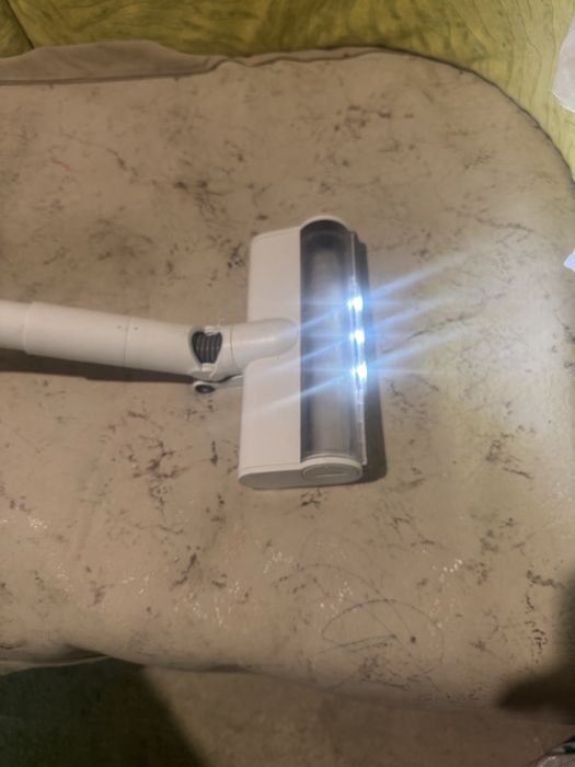 Срочно продам ручной пылесос