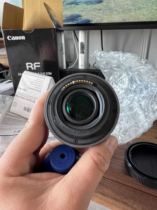 Obiectiv Canon RF 24-50 IS STM