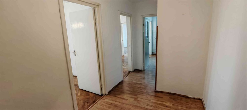 Apartment in Drumul Carului - View 4