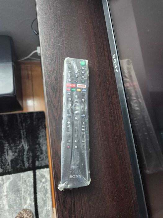 Продавам телевизор Sony Bravia 43  инча