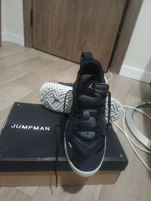 Продам кроссовки Nike jordan, оригинал 100 %