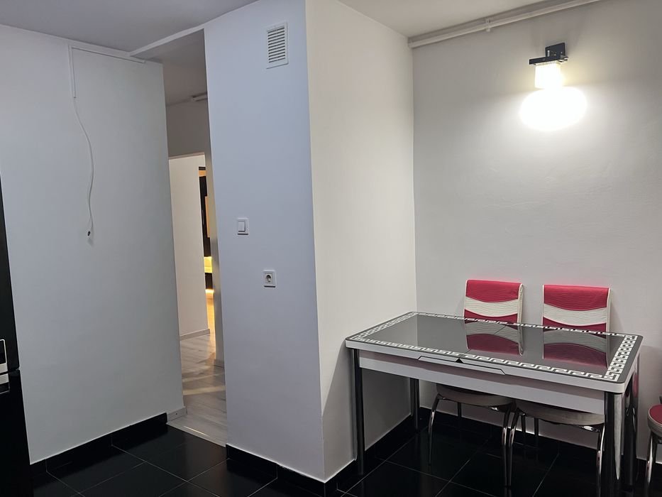 Inchiriez  apartament 2 camere Zona Unirii