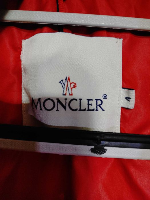 Moncler ,jacheta subtire de vara