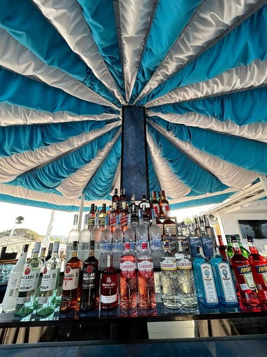 Дава се под наем Заведение в Несебър - 400 кв.м за 561 € - Снимка #1