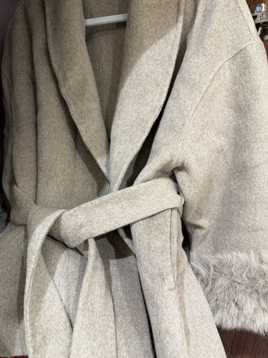 Палто с Пух  в цвят Каки размер S