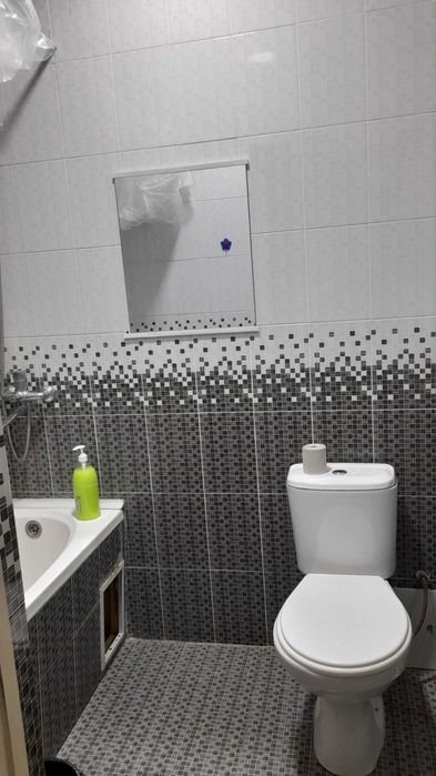 Продаётся квартира Мирзо Улугбекский район,Метро  Буюк Ипак йули