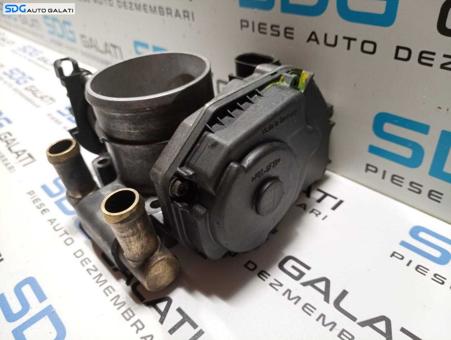 Clapeta Acceleratie Audi A4 B5 1.6 B 1997 - 2001 Cod 058133063H [M4203]