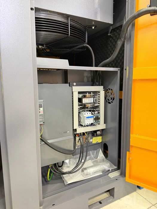 Винтовой компрессор AIRMAX 37 kw (с инвертором) / Kompressor 37 kwt