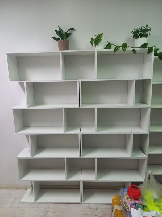 Срочно продается стелажи!