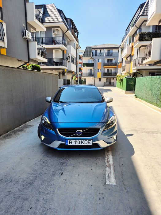 Volvo V40 R-Design | 2.0 Diesel Euro 6 | 120 CP | Revizie recentă | ITP 2027