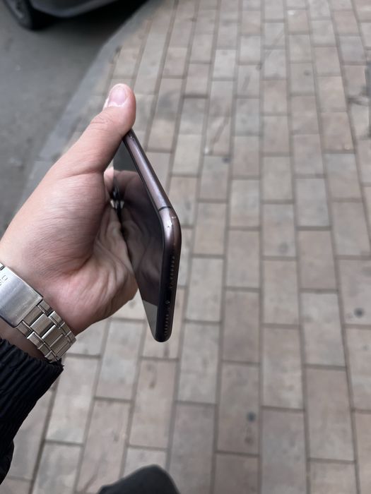 Телефон IPhone 11 128GB