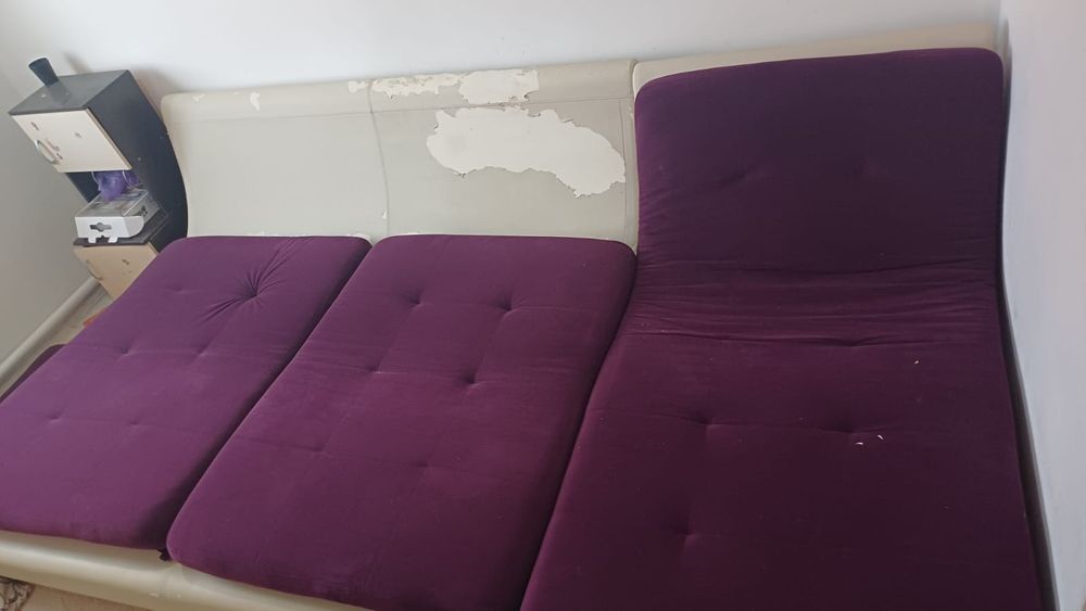 Продается диван в хорошем состоянии