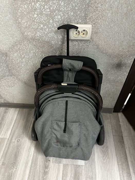 Коляска чемодан Boyi