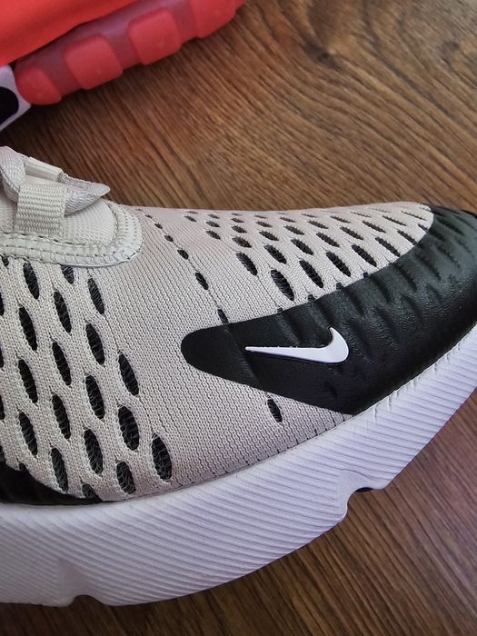 Маратонки Nike Air Max 270