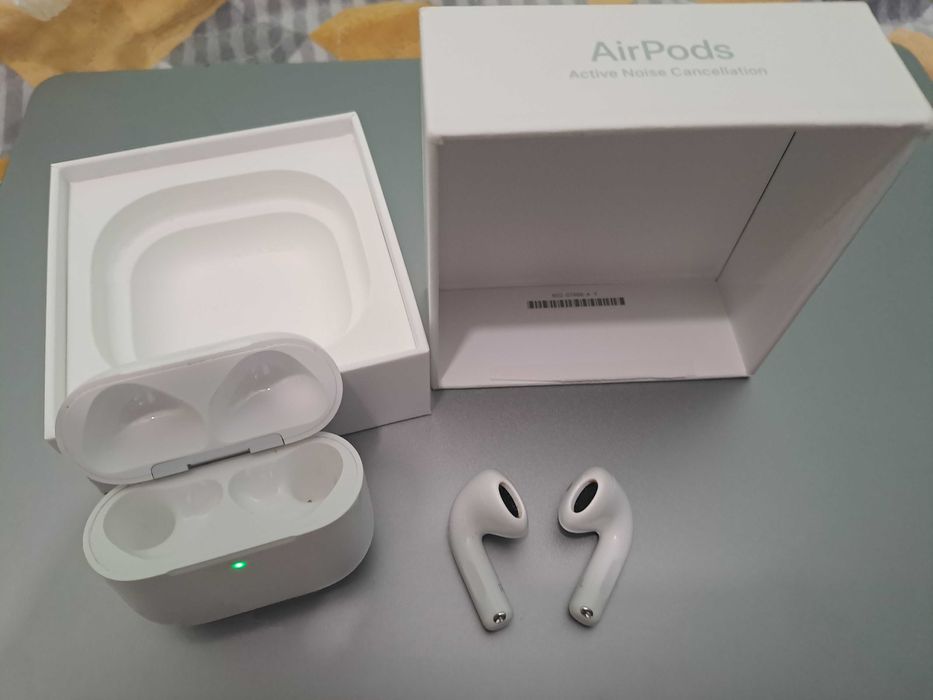 Casti airpods 4 ANC originale
