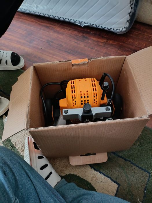 INGCO 1600W qol frezer satıladı
Jańa, zavod qaplamasında.
Ağaş, MDF há