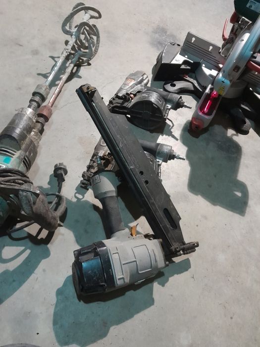 Прахосмукачка HILTI - VCU 40
Прахосмукачката работи добре 
На който не