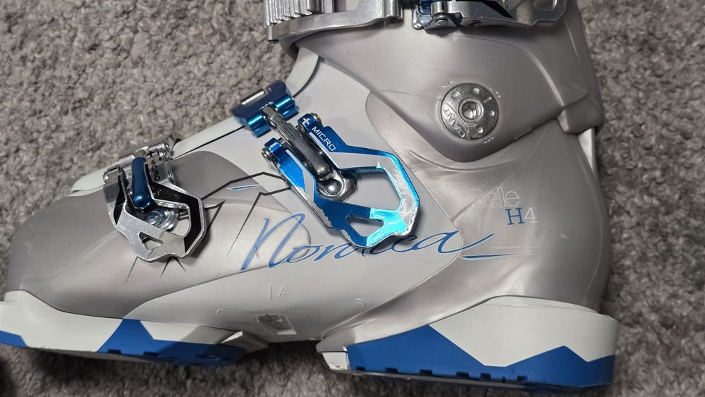 Дамски ски обувки Nordica Belle H4 230