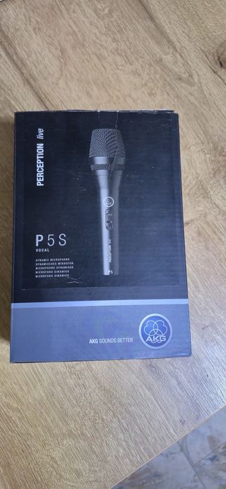 Vand microfon profesional nou