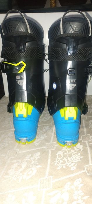 Clapari schi de tură