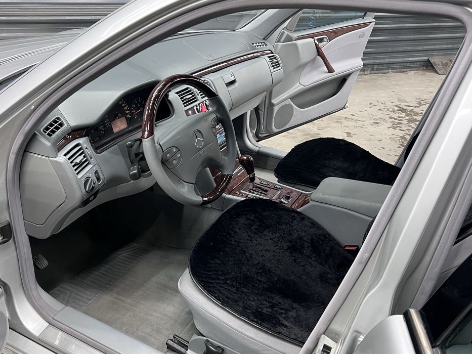 Mercedes-benz w210 e200