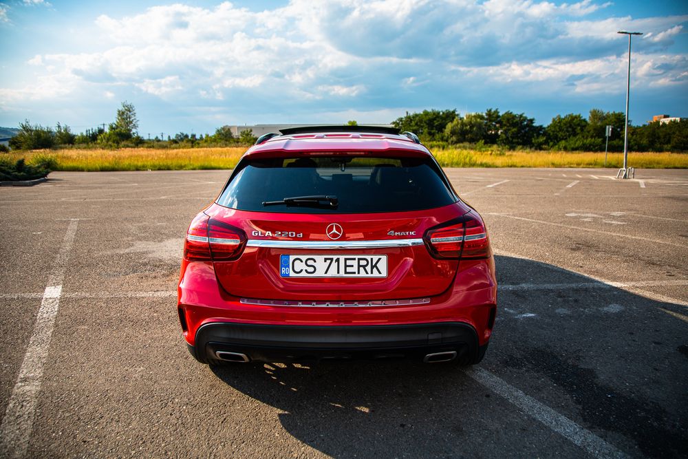 MERCEDES-BENZ GLA 2018 — imagine 3