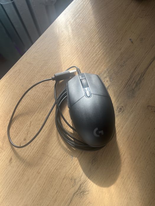 Мышь Logitech G102 Lightsync черный