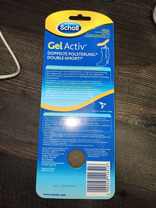Branturi cu gel  Scholl pentru sezonul rece