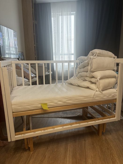 Детская кроватка