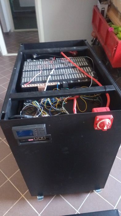 Vând baterie pentru panouri fotovoltaice