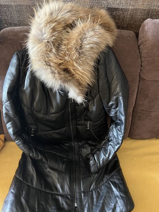 Geaca din piele cu blana naturala