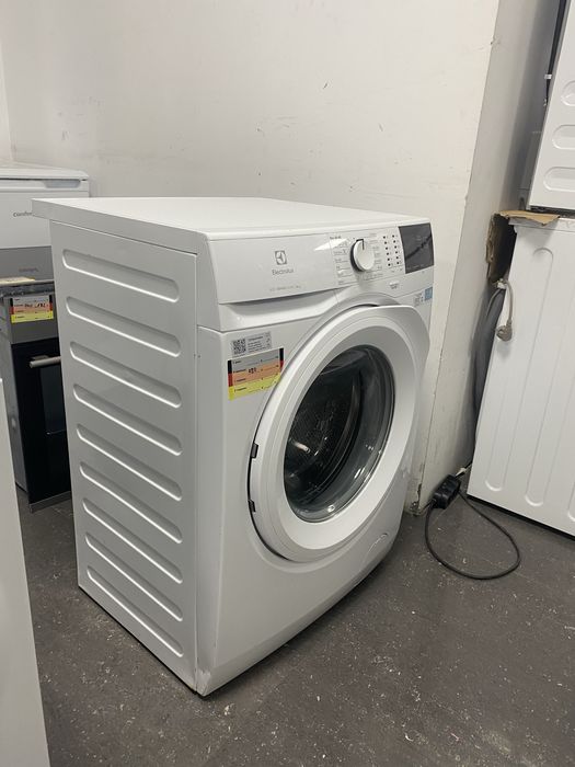 Пералня Electrolux 600 SensiCare 8 кг.