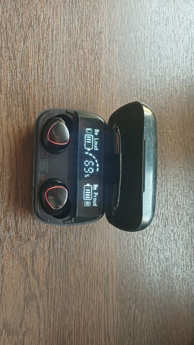 Bluetoothli naushnik sotiladi narxi 40ming sum