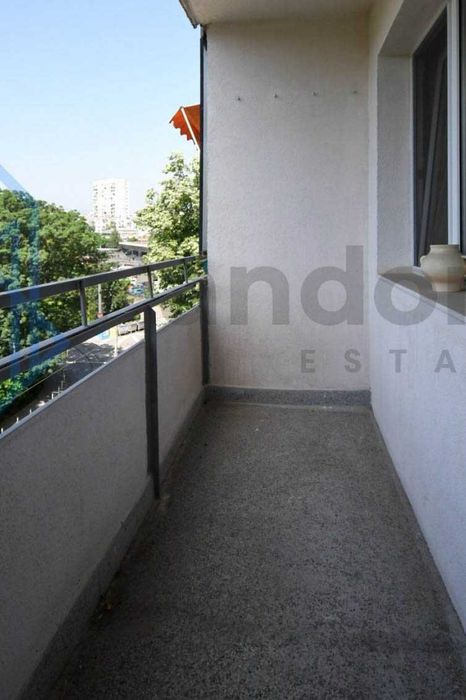 Дава се под наем Тристаен апартамент в София, Иван Вазов - 87 кв.м за 630 € - Снимка #9