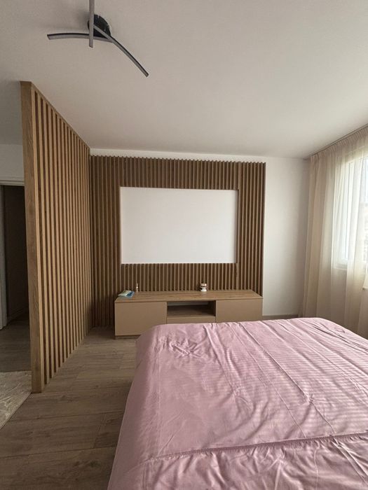 Închiriez Garsonieră