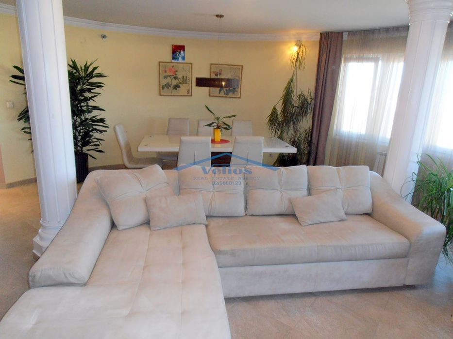 Дава под наем мезонет с 3 спални в гр. София , Оборище.