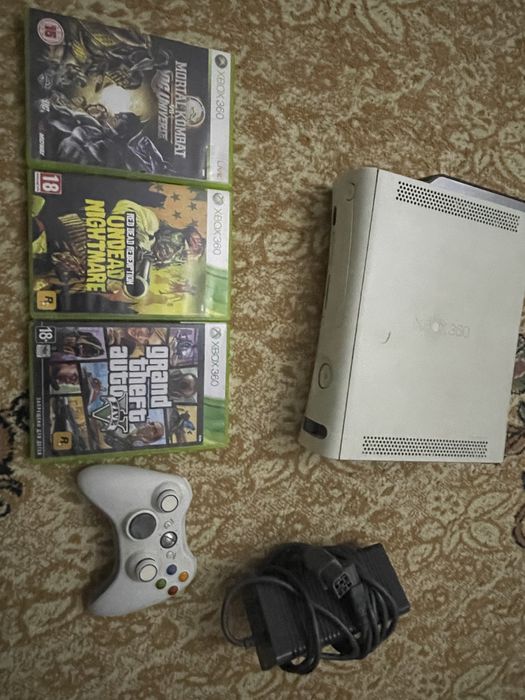 Продам срочно икс боккс 360