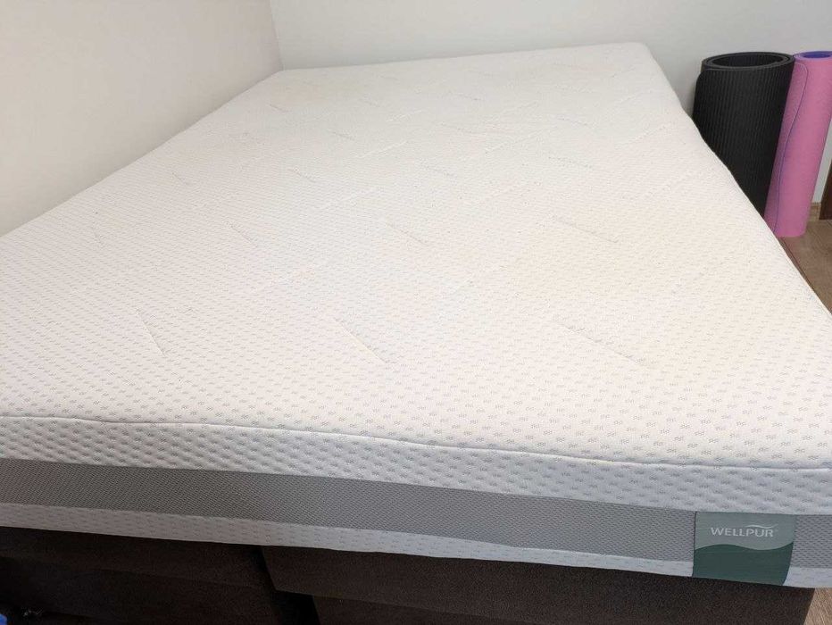 Употребяван матрак WELLPUR GLOMMA GF30 с мемори пяна, 140x200 см