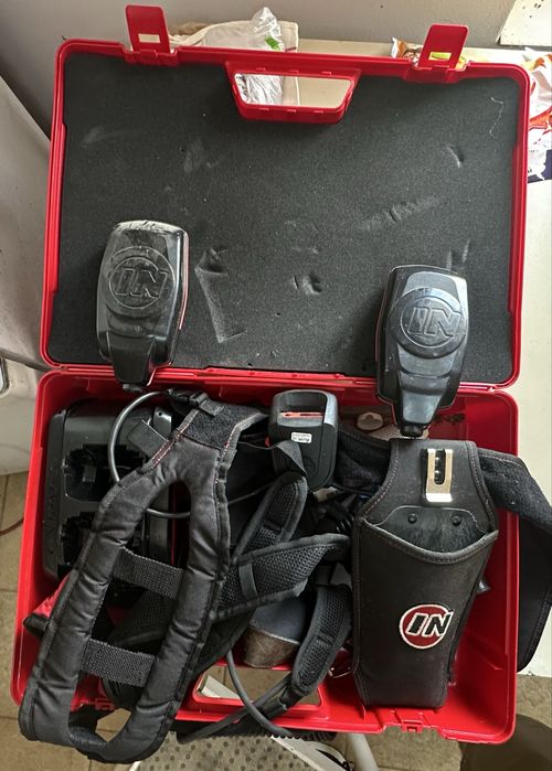 Foarfecă electrică profesională INFACO F3010 (cu valiză și accesorii)