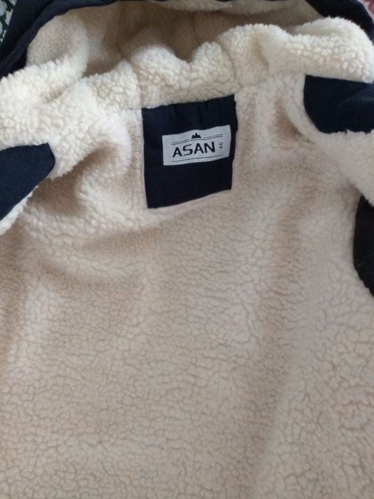 Продам теплую куртку на меху