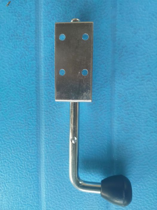 Засов пружинный для ворот