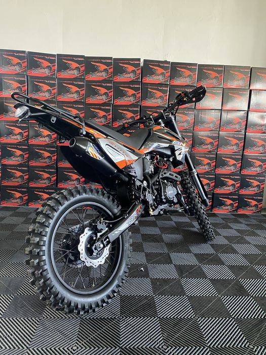Bnk Enduro moto cross 300cc 4 t nou cu garantie si livrare