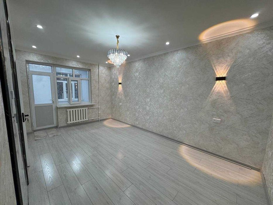 СРОЧНО !! Продаётся квартира в Яшнабаде 1/1/4 ( 40 кв/м ) Оханграбо