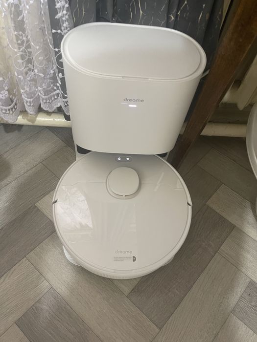 Продам робот пылесос