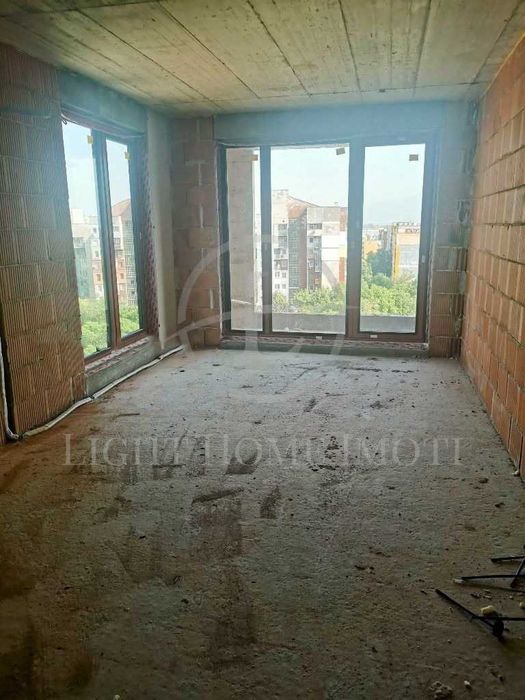 Продава се Тристаен апартамент в Пловдив, Тракия - 106 кв.м за 1925 €/кв.м - Снимка #4