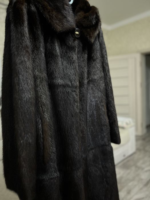 Продается норковая шуба