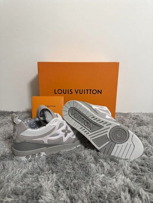 Adidasi LV Skate Alb - Full Box Calitate Premium